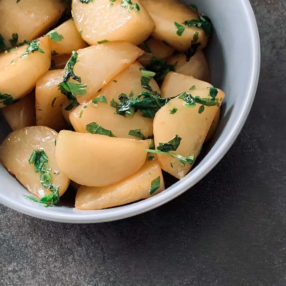 Mairübchen oder Navets glasiert